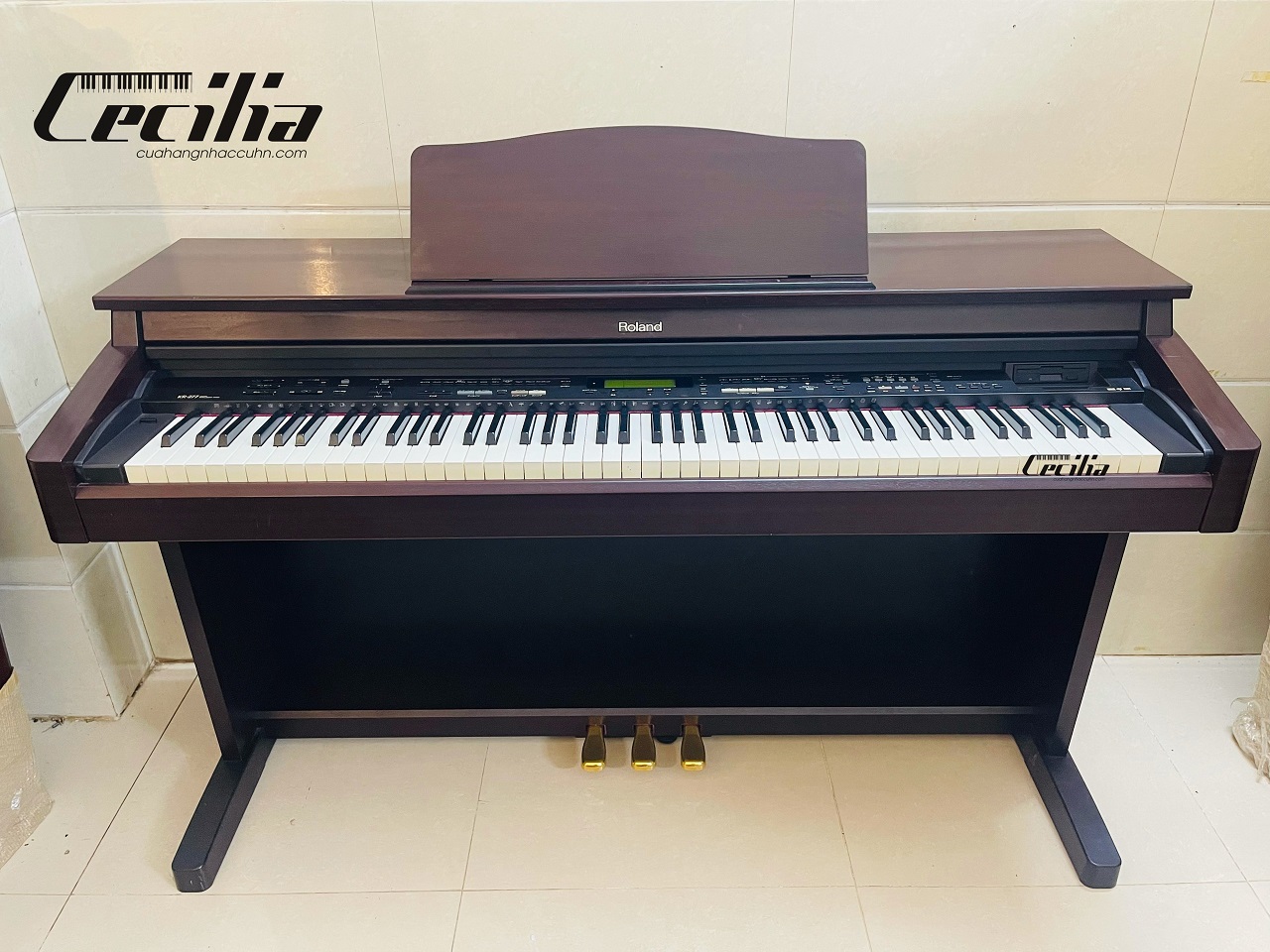 piano-roland-kr227-4