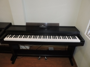 Đàn Piano điện Nhật Yamaha CLP 300 | Piano điện giá rẻ