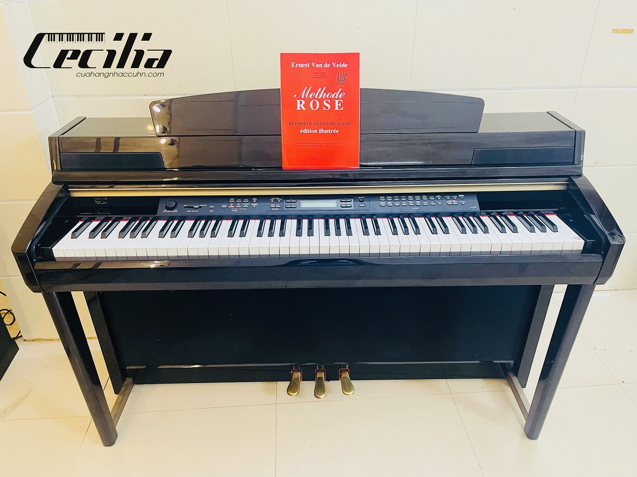 dan-piano-yamaha-clp-280pe-1