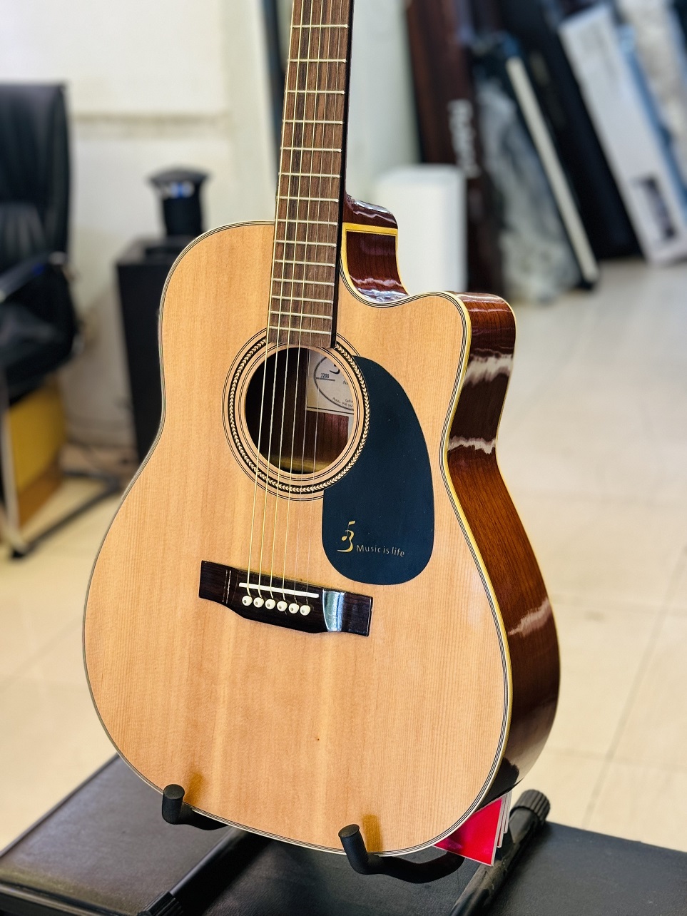 guitar-acoustic-j2000-5