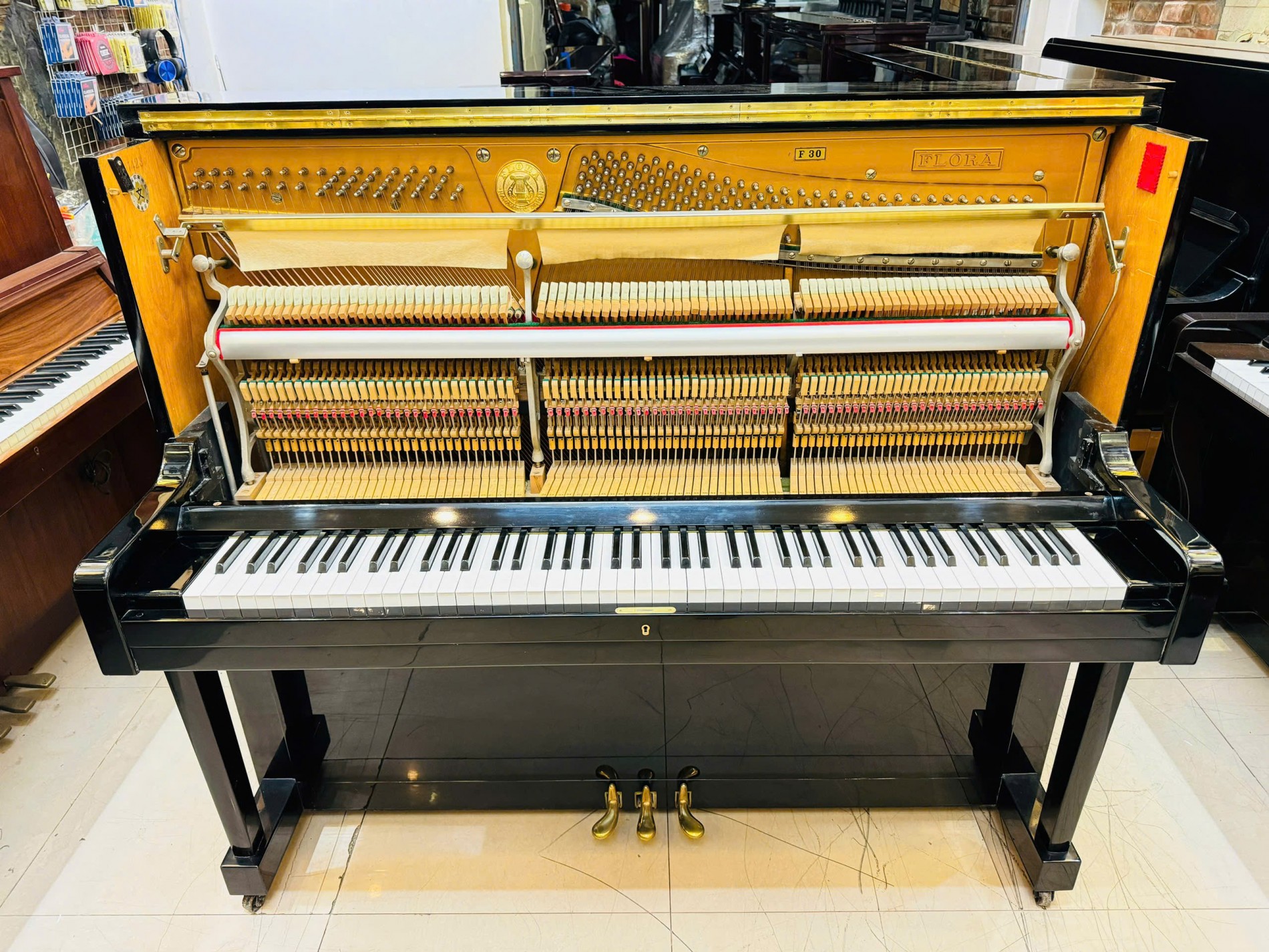 piano-co-flora-f30-3