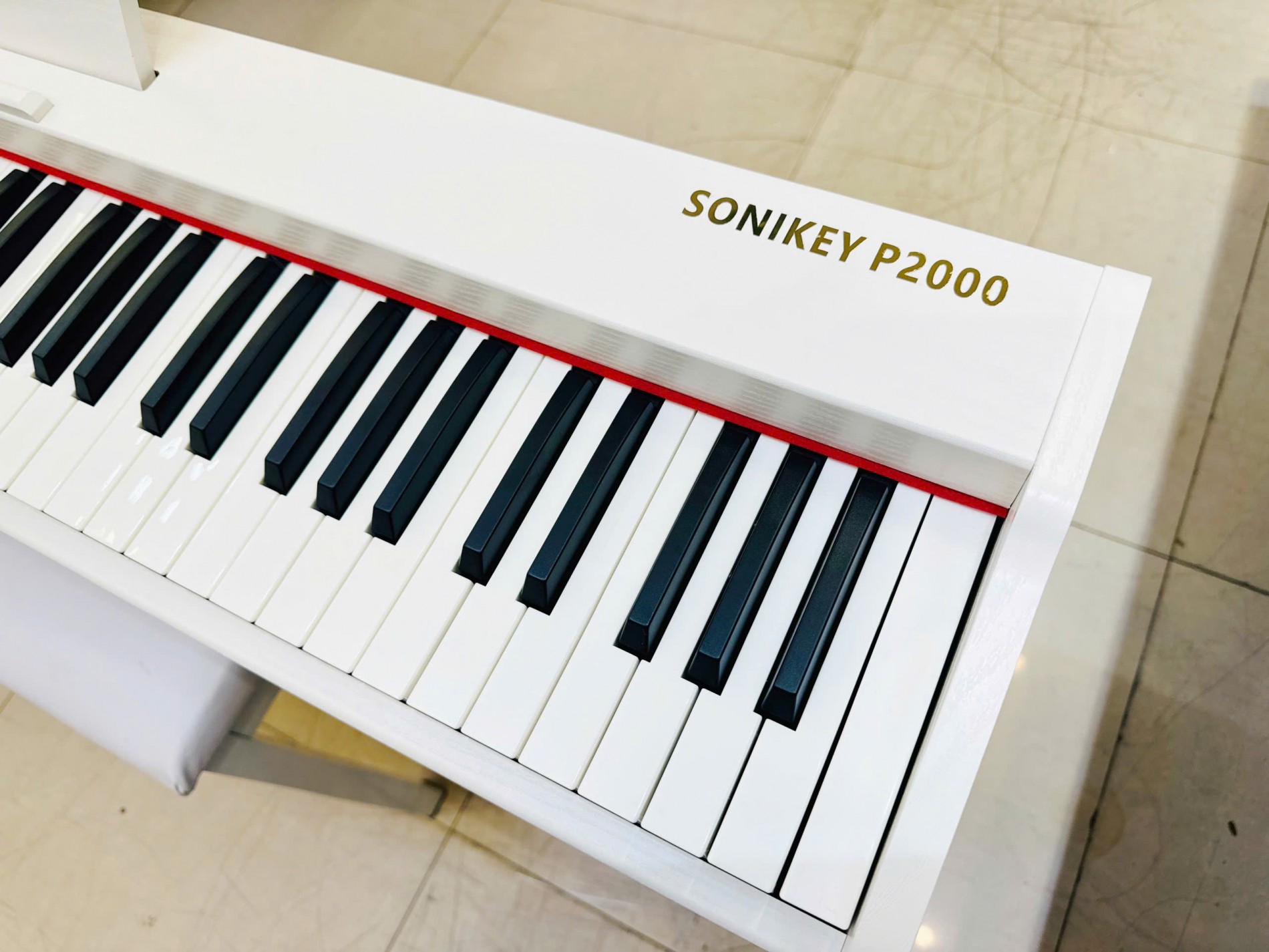 piano-dien-sonikey-p2000-8