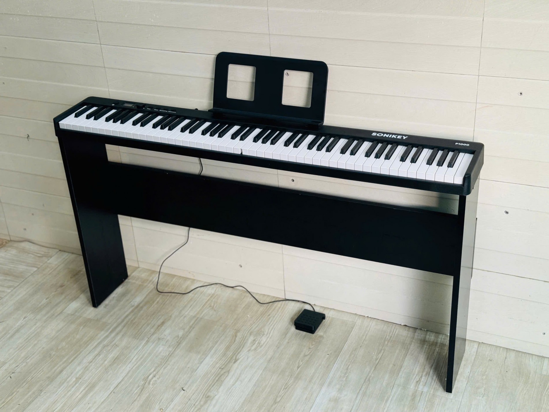 piano-sonikey-p1000-plus-1