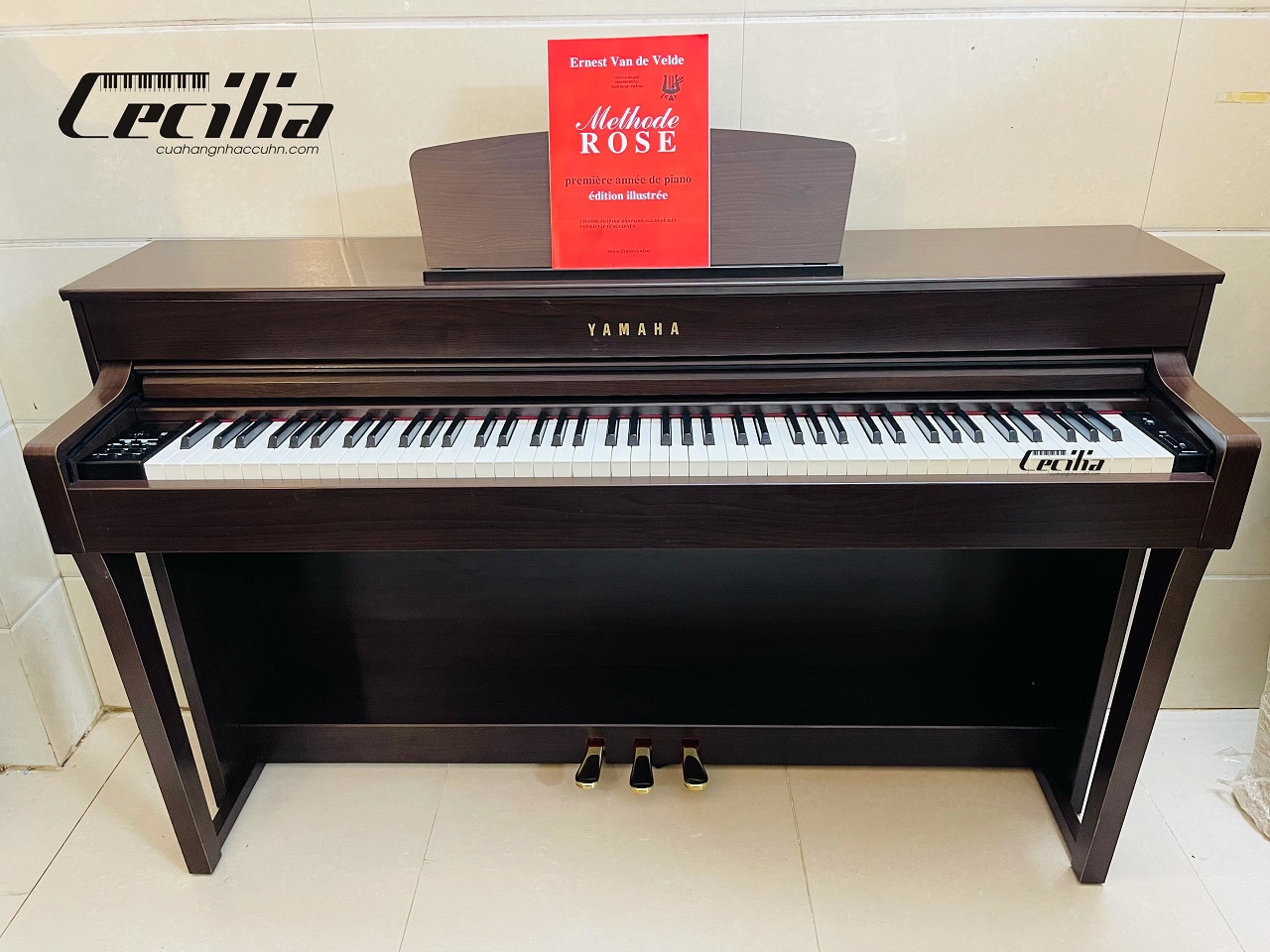 piano-yamaha-sclp6350-1