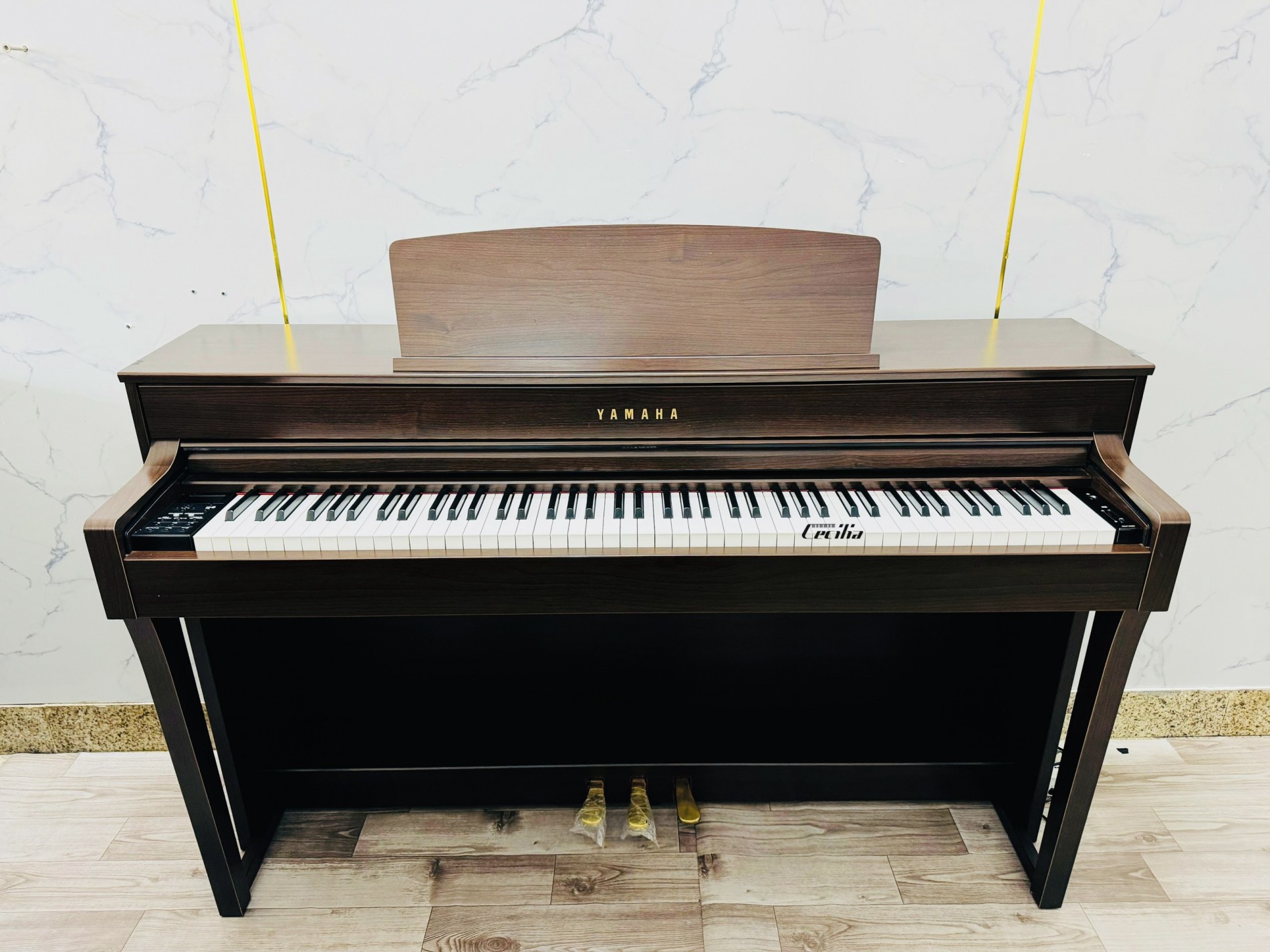 piano-yamaha-sclp6450-1