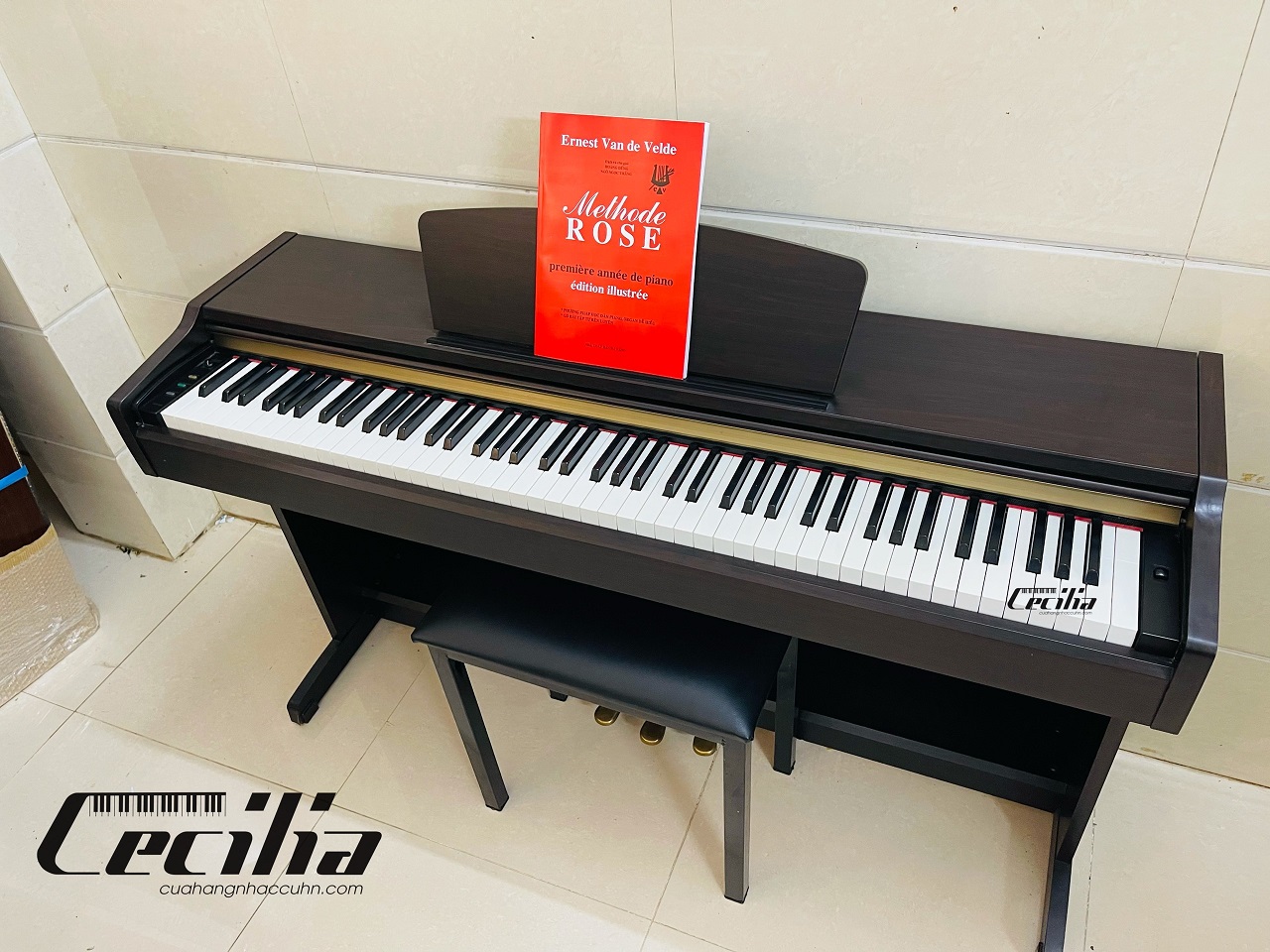 piano-yamaha-ydp-123-3