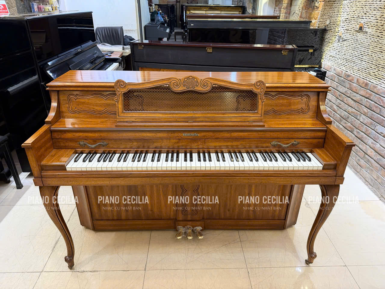 piano_co_gia_re_baldwin_12