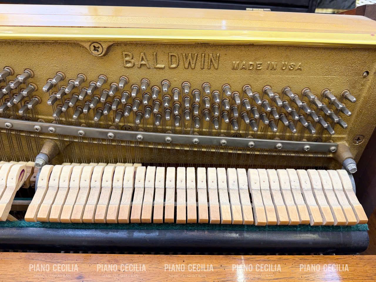 piano_co_gia_re_baldwin_14